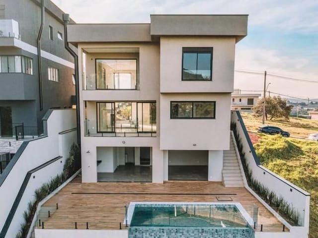 Casa com 450m², à venda, no bairro Colinas de Parnaíba I em Santana de Parnaíba