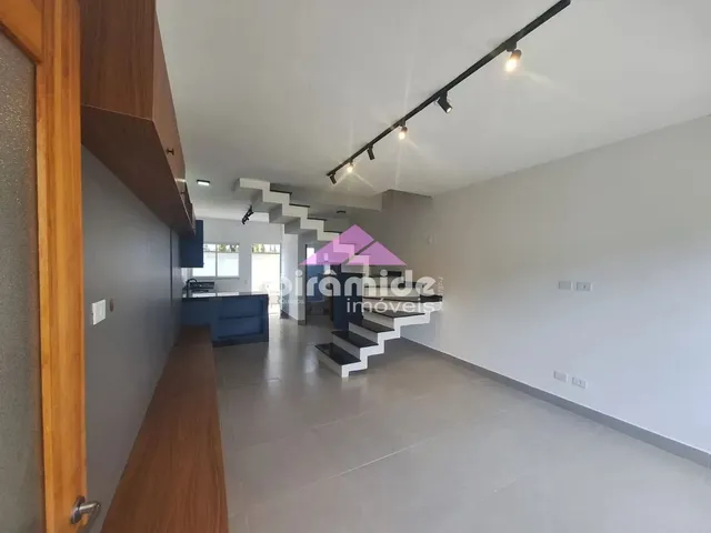 Casa com 72m² 2 quartos e 2 banheiros, à venda, no bairro Massaguaçu em Caraguatatuba