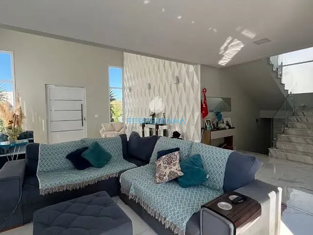 Casa com 530m² 3 quartos e 4 banheiros, à venda, no bairro Condomínio Residencial Alphaville II em São José dos Campos