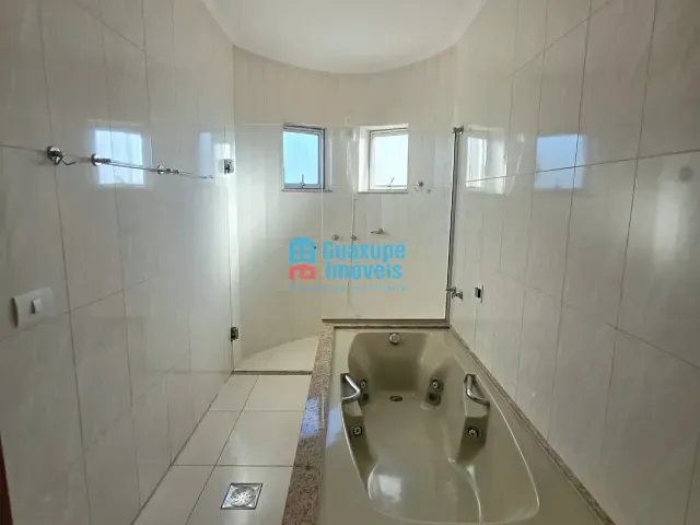 Casa com 312m² 3 quartos e 3 banheiros, à venda, no bairro Residencial Bougaville em Guaxupé