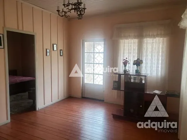 Casa com 518m² 2 quartos e 2 banheiros, à venda, no bairro Ronda em Ponta Grossa