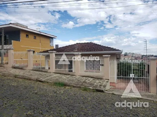 Casa com 518m² 2 quartos e 2 banheiros, à venda, no bairro Ronda em Ponta Grossa