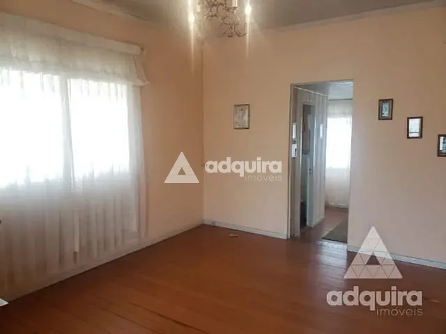 Casa com 518m² 2 quartos e 2 banheiros, à venda, no bairro Ronda em Ponta Grossa