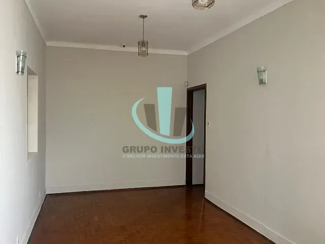 Casa com 250m² 4 quartos e 3 banheiros, à venda, no bairro Centro em Araraquara