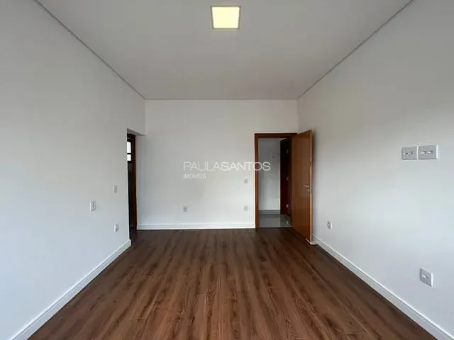 Casa com 300m² 3 quartos e 4 banheiros, à venda, no bairro Jardim Residencial Chácara Ondina em Sorocaba