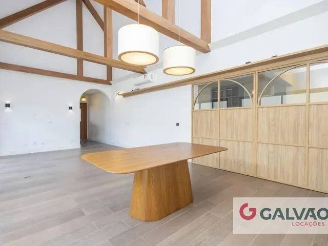 Casa 3 quartos e 2 banheiros, para alugar, no bairro Boa Vista em Curitiba