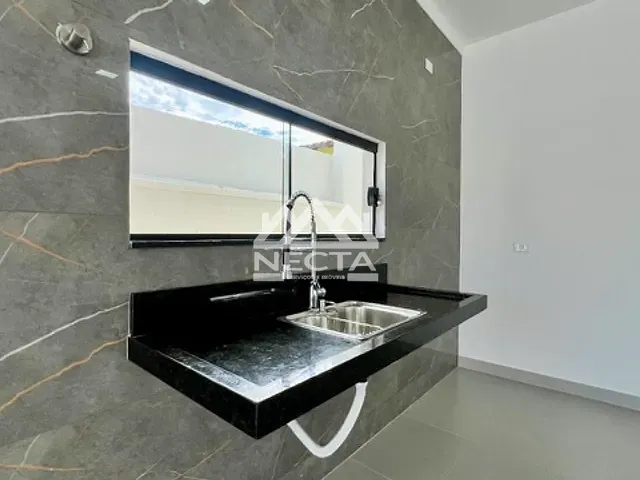 Casa com 180m² 3 quartos e 2 banheiros, à venda, no bairro Loteamento Recreio Juqueriquerê em Caraguatatuba
