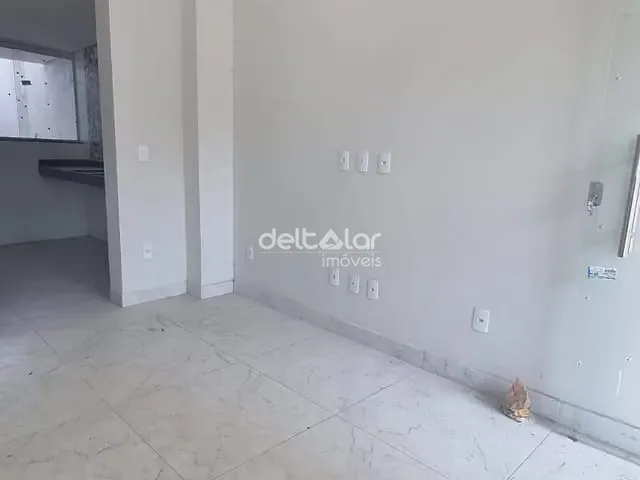 Casa com 65m² 2 quartos e 2 banheiros, à venda, no bairro Céu Azul em Belo Horizonte