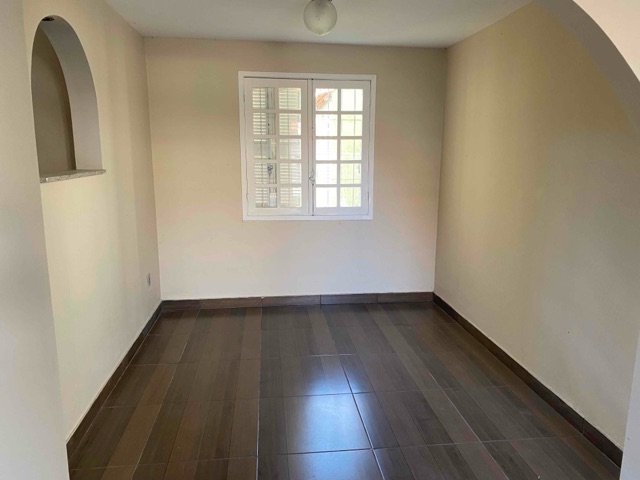 Casa 4 quartos e 4 banheiros, à venda, no bairro Centro em Pelotas