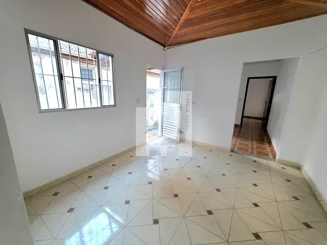 Casa 4 quartos e 3 banheiros, à venda, no bairro Vila Progresso em Jundiaí
