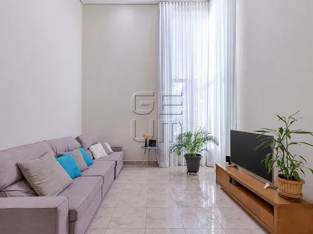 Casa com 1200m² 3 quartos e 4 banheiros, à venda ou para alugar, no bairro Recanto do Salto em Londrina