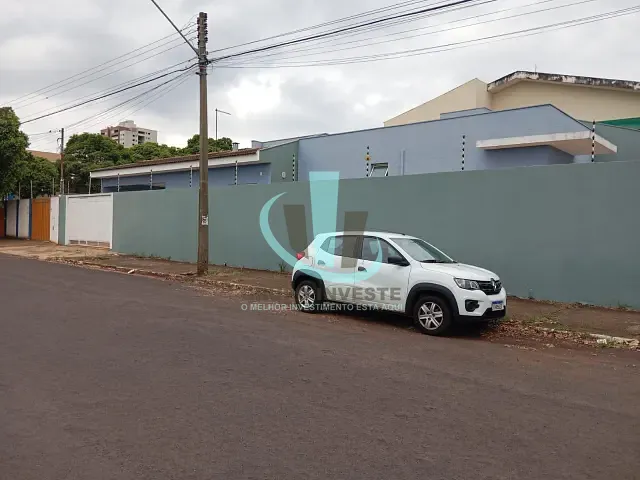 Casa com 402m², para alugar, no bairro Vila Harmonia em Araraquara