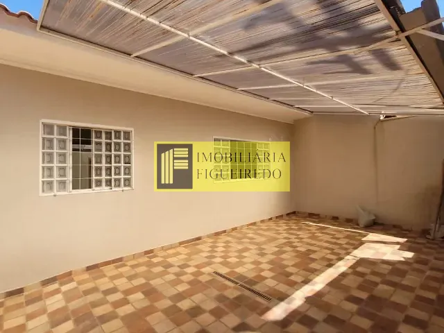 Casa com 360m² 3 quartos e 2 banheiros, para alugar, no bairro Jardim São Marco em São José do Rio Preto