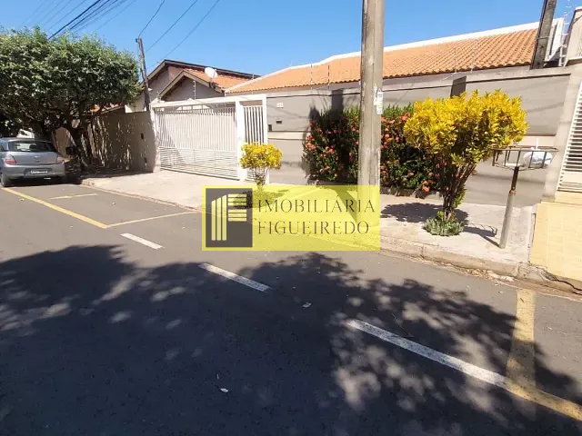 Casa com 360m² 3 quartos e 2 banheiros, para alugar, no bairro Jardim São Marco em São José do Rio Preto