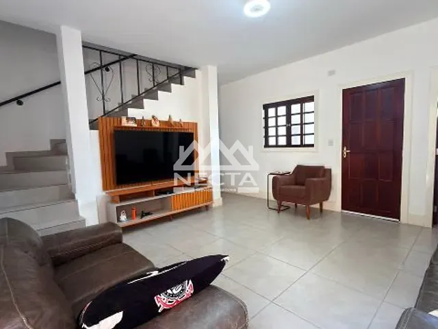 Casa com 120m² 3 quartos e 4 banheiros, à venda, no bairro Indaiá em Caraguatatuba