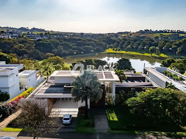 Casa com 2200m² 6 quartos e 8 banheiros, à venda ou para alugar, no bairro Fazenda Alvorada em Porangaba