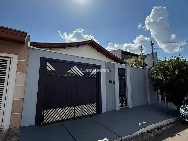 Casa 3 quartos e 3 banheiros, à venda, no bairro Jardim São Jorge em Nova Odessa