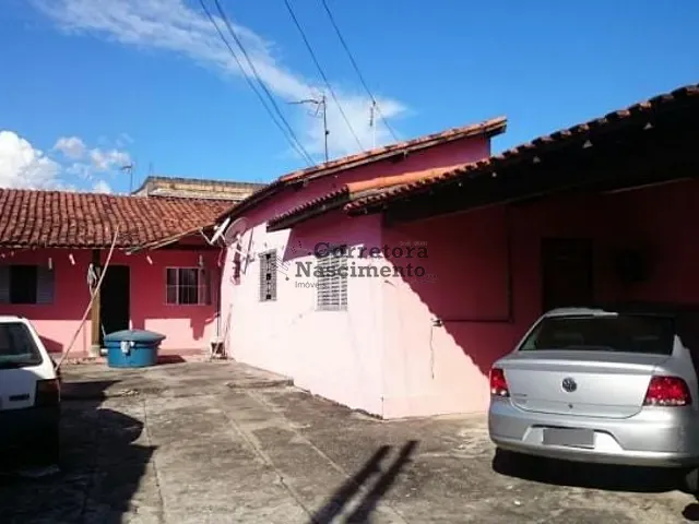 Casa com 250m² 2 quartos e 1 banheiro, à venda, no bairro Jardim do Vale em Jacareí