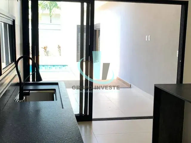 Casa com 308m² 3 quartos e 3 banheiros, à venda, no bairro Residencial Village Damha em Araraquara