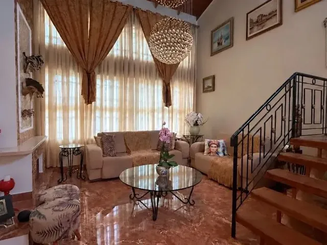 Casa com 478m² 4 quartos e 6 banheiros, à venda, no bairro São Braz em Curitiba