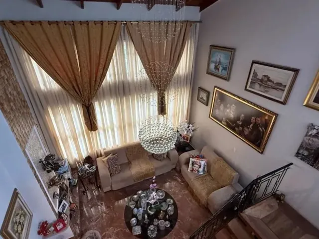 Casa com 478m² 4 quartos e 6 banheiros, à venda, no bairro São Braz em Curitiba