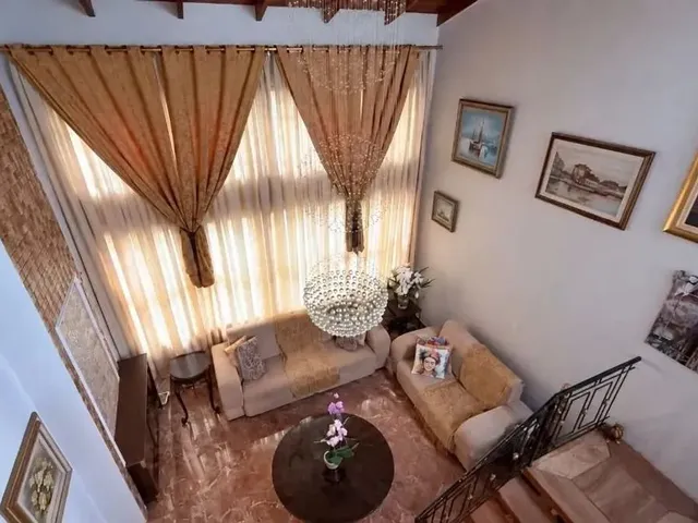 Casa com 478m² 4 quartos e 6 banheiros, à venda, no bairro São Braz em Curitiba