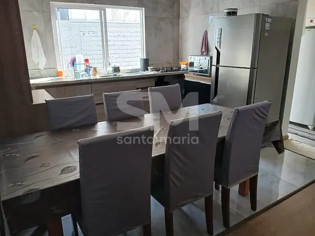 Casa 3 quartos e 2 banheiros, à venda, no bairro Esplanada em Chapecó