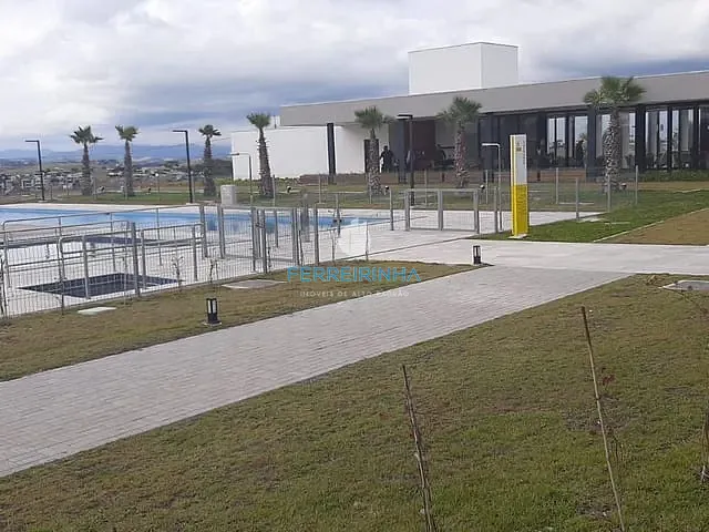 Casa com 330m² 3 quartos e 2 banheiros, à venda, no bairro Urbanova em São José dos Campos