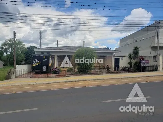 Casa com 1044m² 5 quartos e 3 banheiros, à venda, no bairro Uvaranas em Ponta Grossa