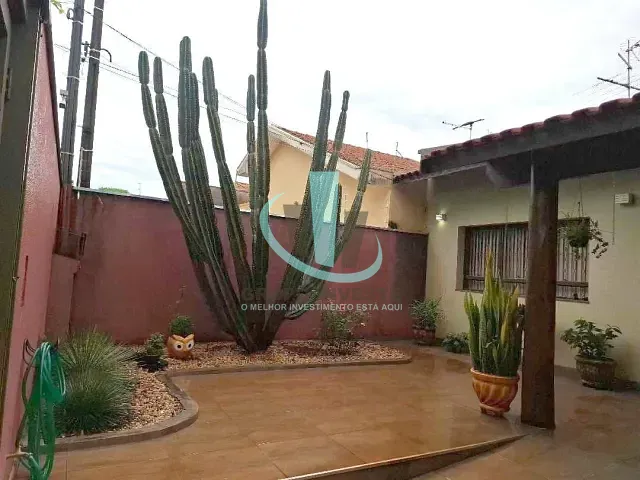 Casa 2 quartos e 3 banheiros, à venda, no bairro Parque Laranjeiras em Araraquara