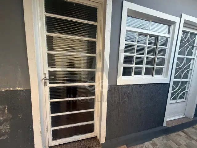 Casa 1 quarto e 1 banheiro, para alugar, no bairro Jardim das Laranjeiras em Jaguariúna