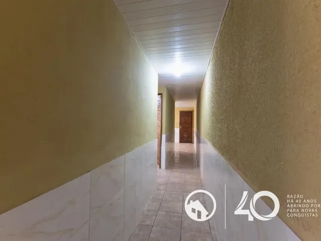 Casa 2 quartos e 1 banheiro, para alugar, no bairro Capão Raso em Curitiba