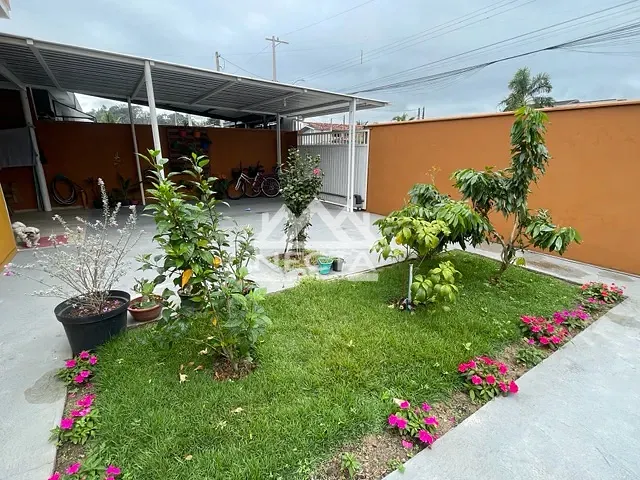 Casa com 490m² 2 quartos e 2 banheiros, à venda, no bairro Jardim das Gaivotas em Caraguatatuba