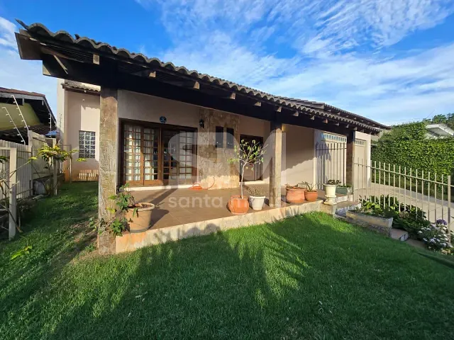 Casa com 525m² 3 quartos e 4 banheiros, à venda, no bairro Maria Goretti em Chapecó