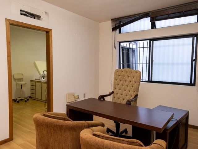 Casa com 213m² 4 quartos e 3 banheiros, à venda, no bairro Centro em Pelotas
