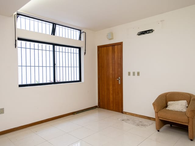 Casa com 213m² 4 quartos e 3 banheiros, à venda, no bairro Centro em Pelotas