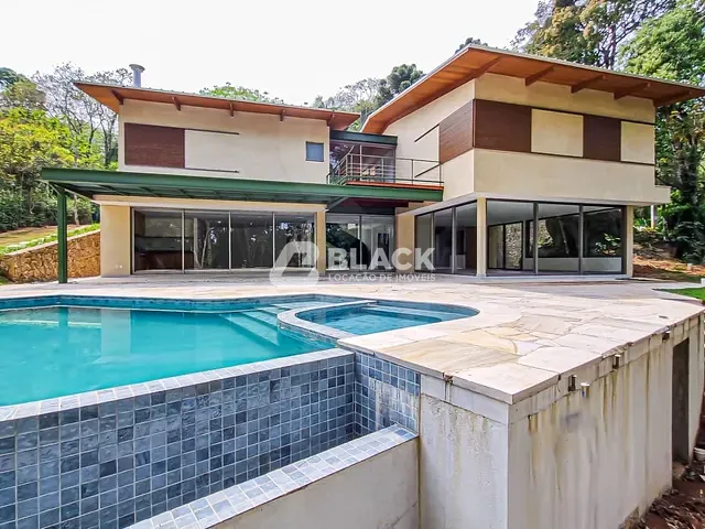 Casa com 1300m² 5 quartos e 7 banheiros, à venda ou para alugar, no bairro Ressaca em Ibiúna