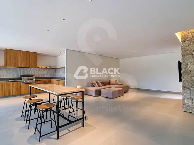 Casa com 1300m² 5 quartos e 7 banheiros, à venda ou para alugar, no bairro Ressaca em Ibiúna