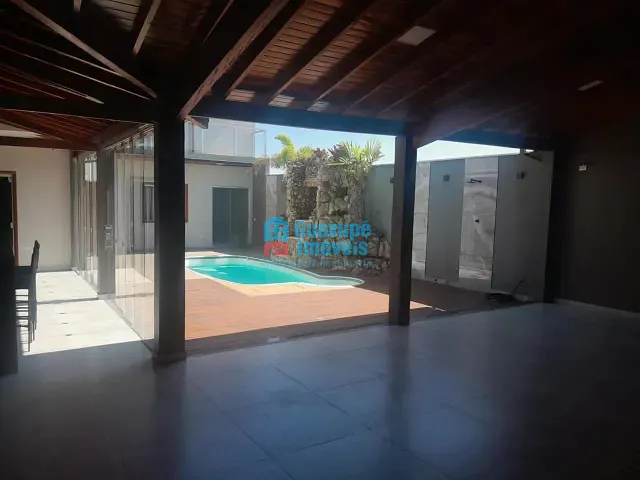 Casa com 253m² 3 quartos e 4 banheiros, à venda, no bairro Residencial Fazenda Planalto em Guaxupé