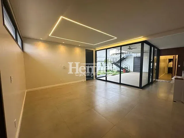 Casa com 495m² 2 quartos e 5 banheiros, à venda ou para alugar, no bairro Alphaville Dom Pedro 3 em Campinas