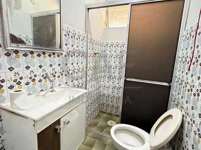 Casa 2 quartos e 1 banheiro, para alugar, no bairro Área Rural de Santo Antônio de Posse em Santo Antônio de Posse