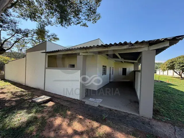 Casa 2 quartos e 1 banheiro, para alugar, no bairro Área Rural de Santo Antônio de Posse em Santo Antônio de Posse