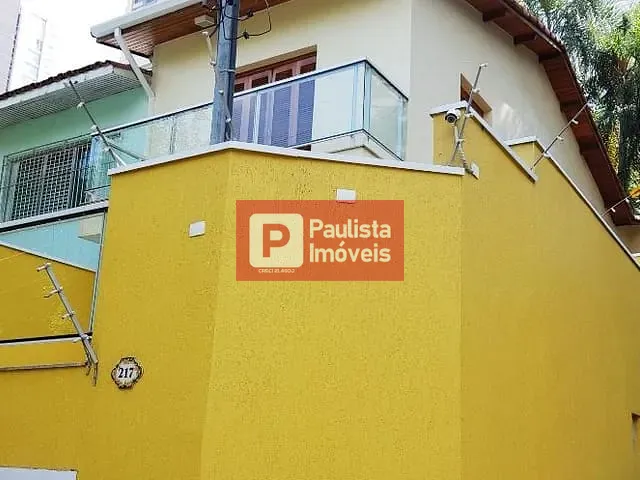 Casa com 230m² 3 quartos e 5 banheiros, à venda ou para alugar, no bairro Campo Belo em São Paulo