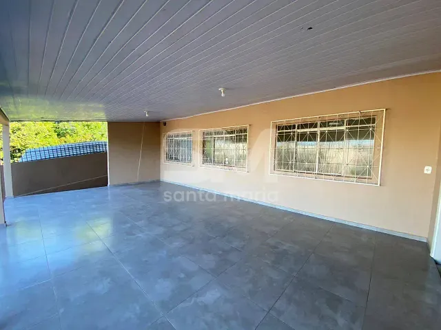 Casa 3 quartos e 2 banheiros, para alugar, no bairro Santa Maria em Chapecó