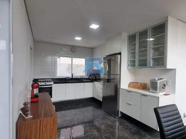 Casa com 417m² 4 quartos e 3 banheiros, à venda, no bairro Bairro Itapema em Itatiba