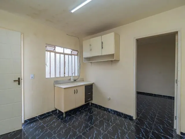 Casa 1 quarto e 1 banheiro, para alugar, no bairro São Braz em Curitiba