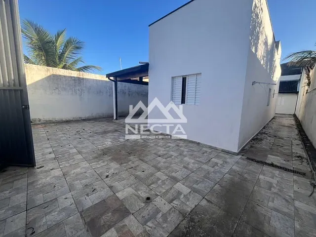 Casa com 250m² 4 quartos e 2 banheiros, à venda, no bairro Massaguaçu em Caraguatatuba