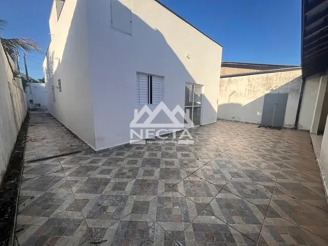 Casa com 250m² 4 quartos e 2 banheiros, à venda, no bairro Massaguaçu em Caraguatatuba