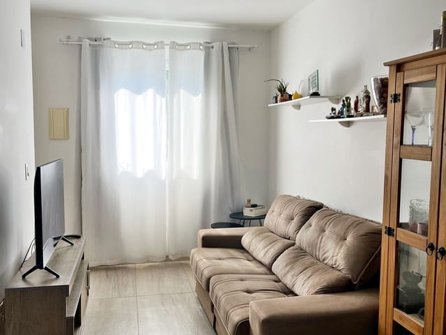 Casa 3 quartos e 2 banheiros, à venda, no bairro Areal em Pelotas