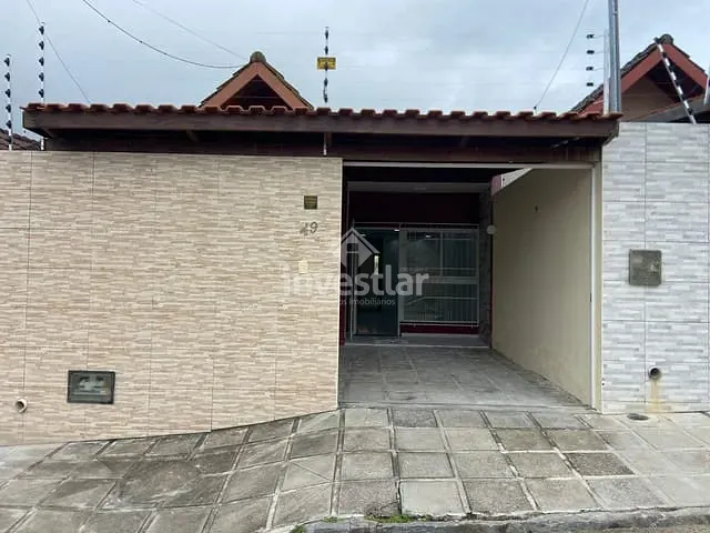 Casa 3 quartos e 2 banheiros, para alugar, no bairro Serrotão em Campina Grande